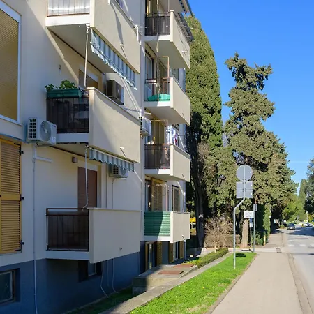 Διαμέρισμα Pina