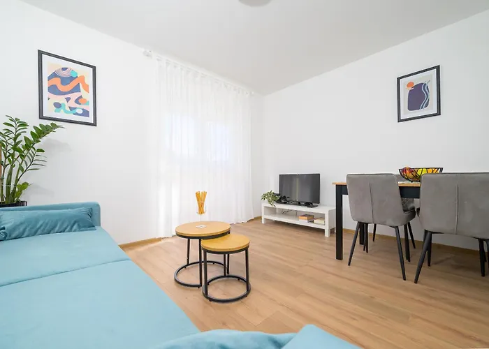 Apartman Pina *